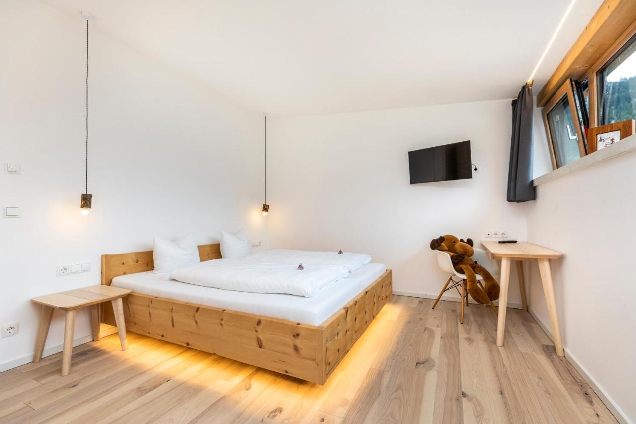 Haus Deutinger Bed & Breakfast Flachau Exterior photo