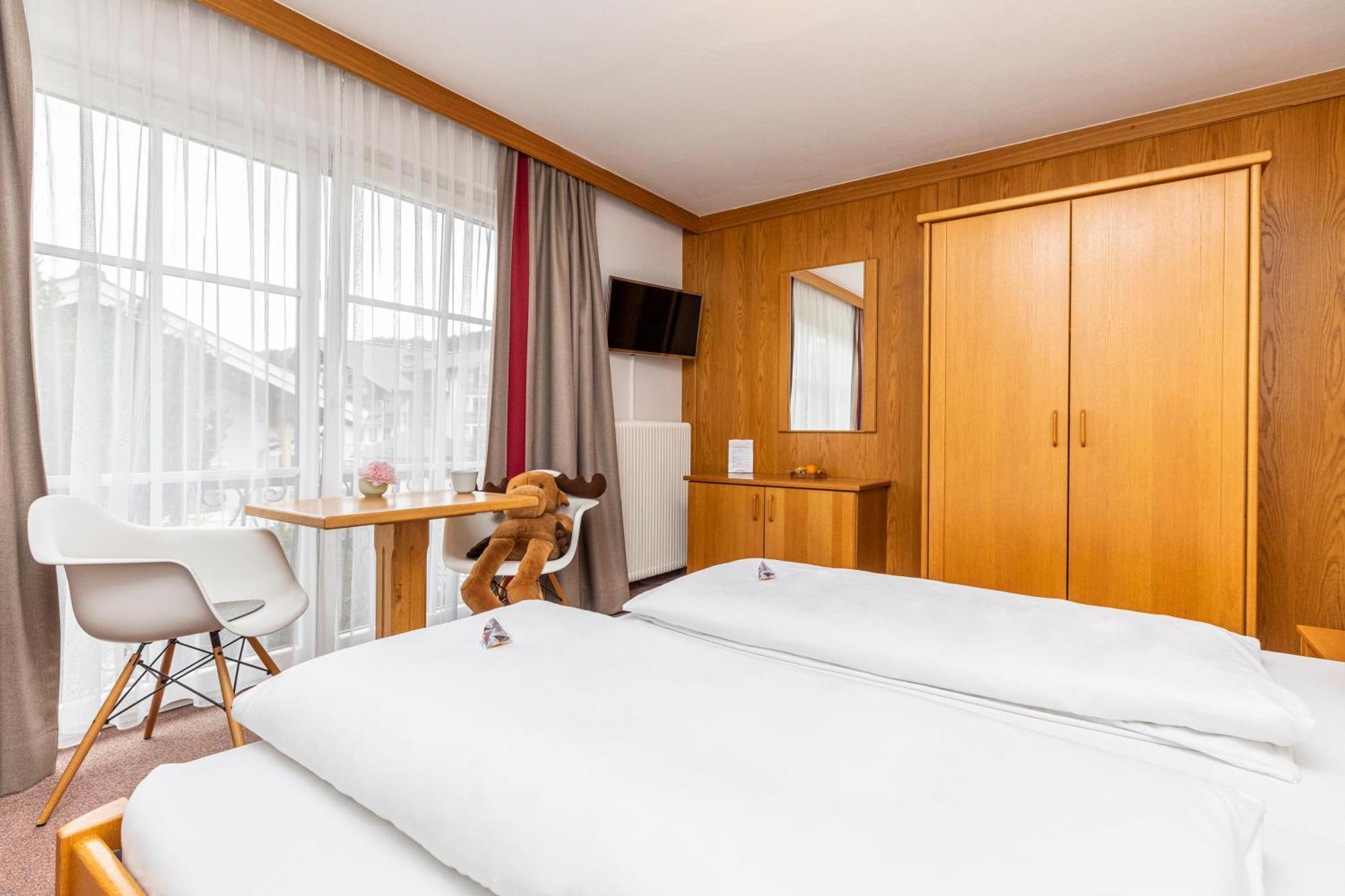 Haus Deutinger Bed & Breakfast Flachau Exterior photo